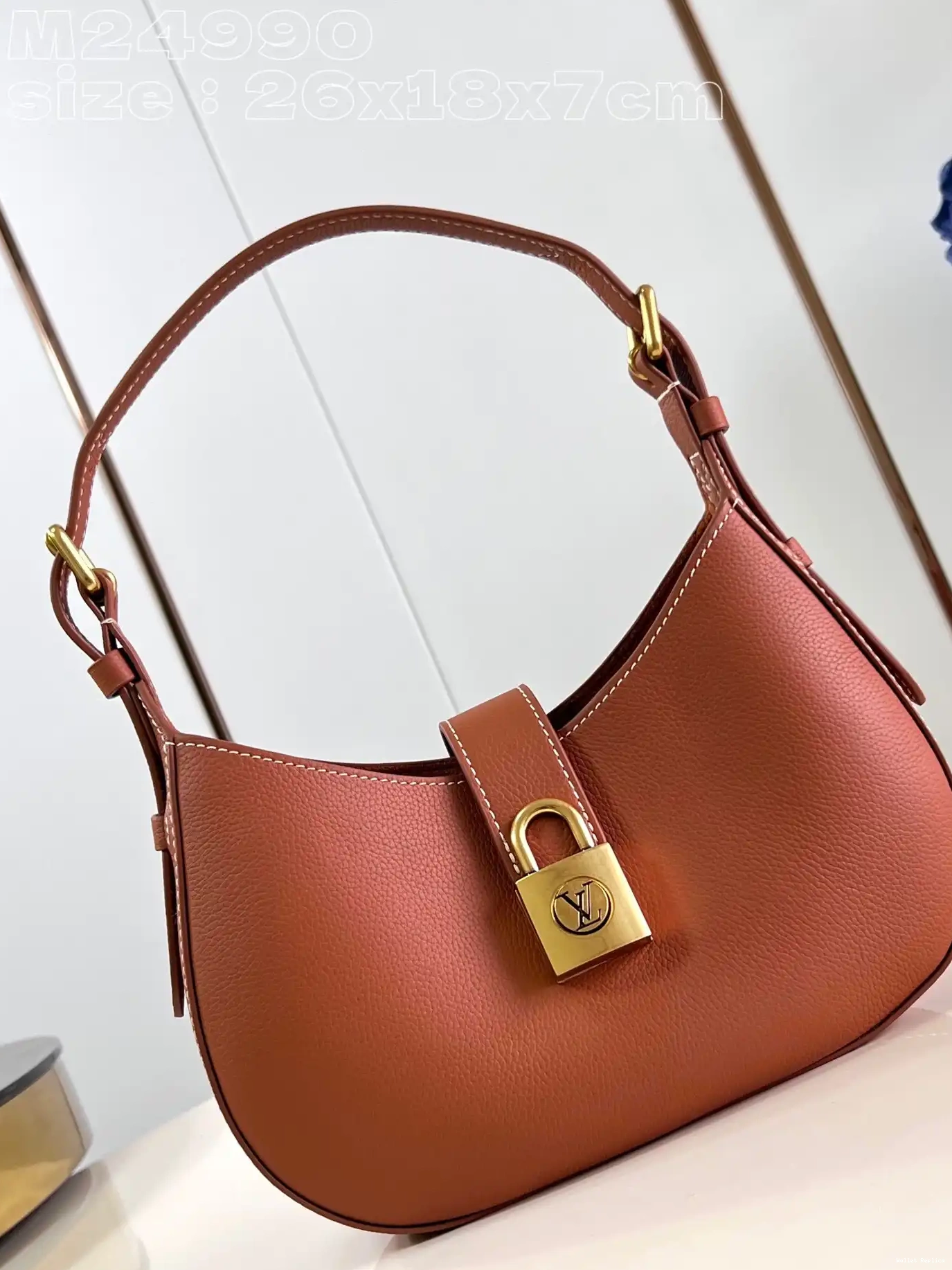 Affordable Key VUITTON Shoulder Low Bag-26*18*7CM LOUIS 0627